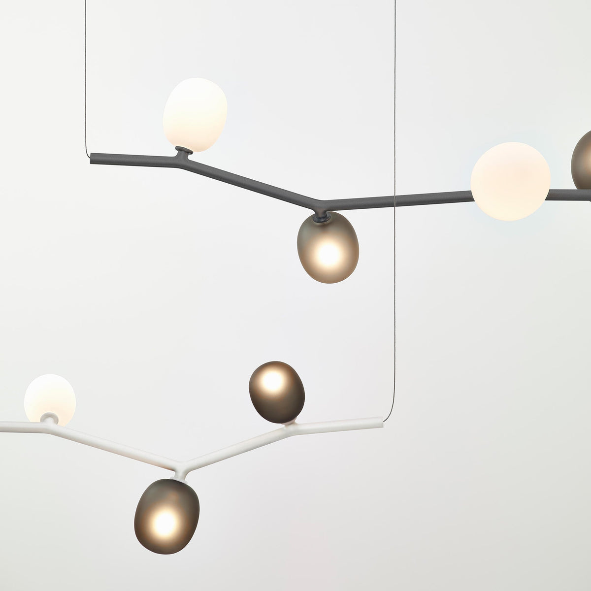 Matteo Horizontal Pendant Lamp - Nature-Inspired Modular Glass Globe Linear Light