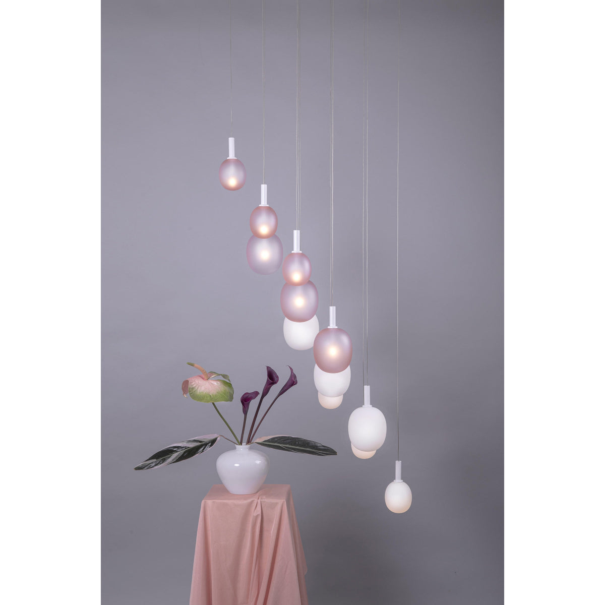 Matteo Horizontal Pendant Lamp - Nature-Inspired Modular Glass Globe Linear Light