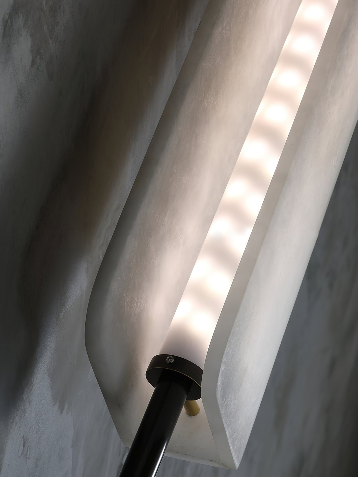 Kinkairo Alabaster Wall Lamp - Fluted Spanish Alabaster & Brass Sconce