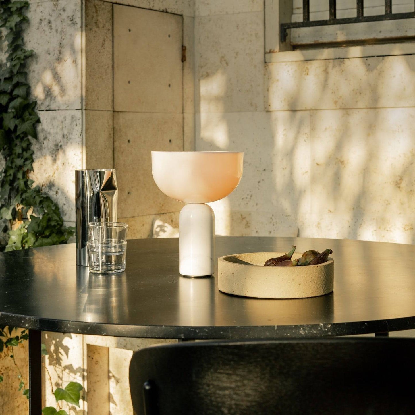 Kizu Table Lamp (Cordless) - Rechargeable Marble & Acrylic Lamp | Italian Palazzo Style