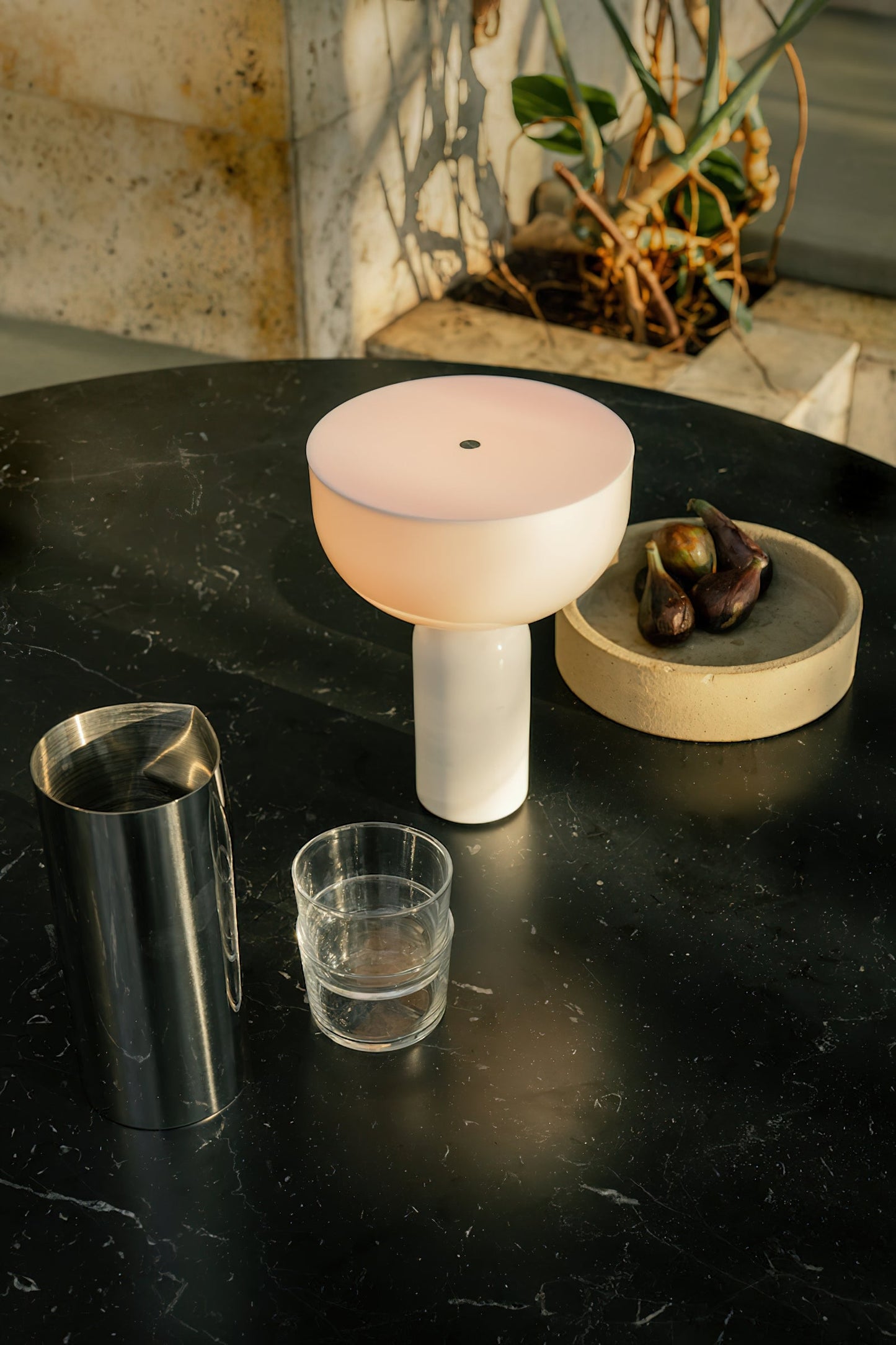 Kizu Table Lamp (Cordless) - Rechargeable Marble & Acrylic Lamp | Italian Palazzo Style