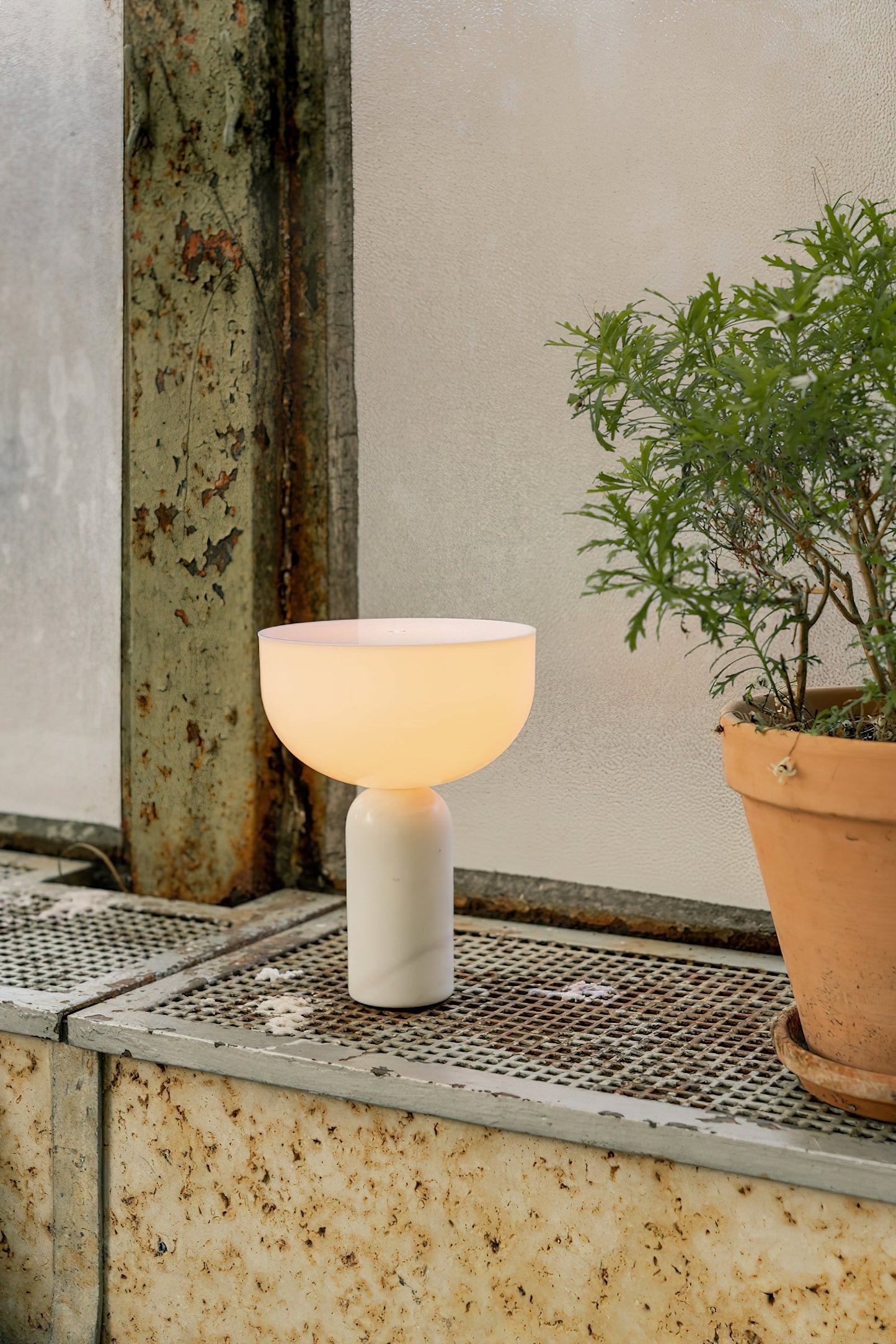 Kizu Table Lamp (Cordless) - Rechargeable Marble & Acrylic Lamp | Italian Palazzo Style