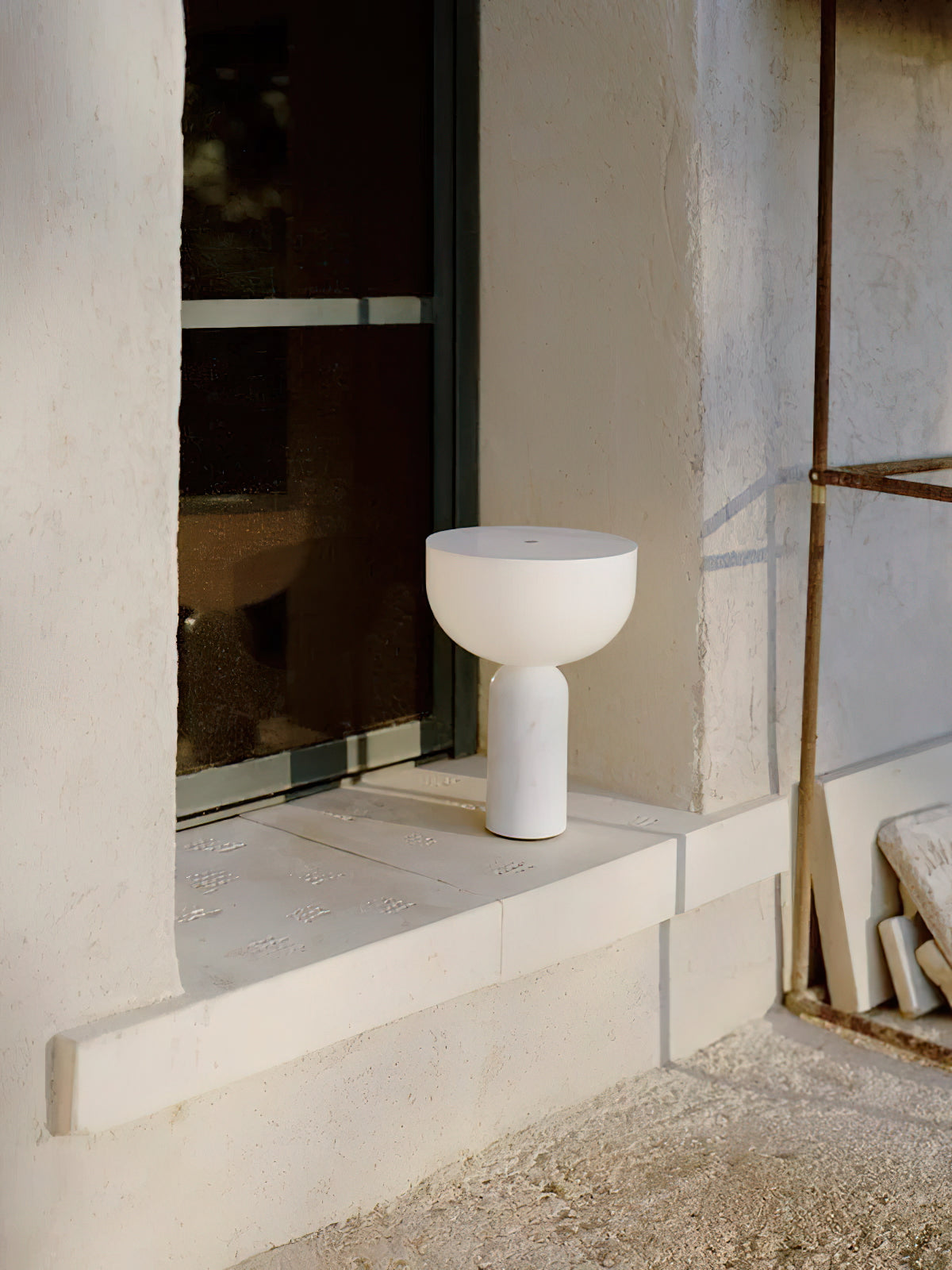 Kizu Table Lamp (Cordless) - Rechargeable Marble & Acrylic Lamp | Italian Palazzo Style