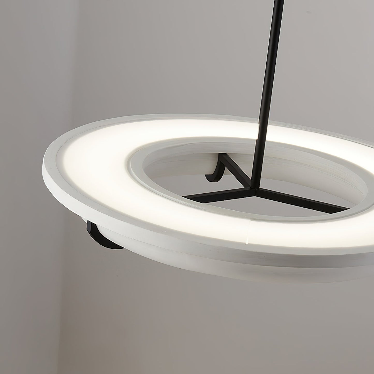 Kuklos Alabaster Chandelier - Luxury Spanish Alabaster & Brass Ring Pendant