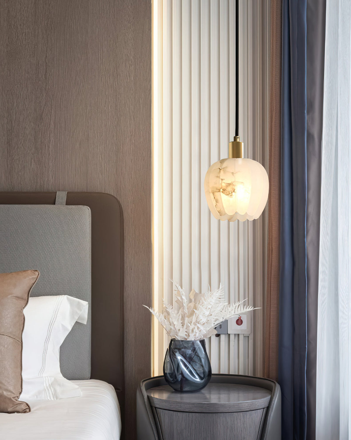 Lilin Alabaster Pendant Light - Carved Natural Alabaster & Patinated Brass Pendant