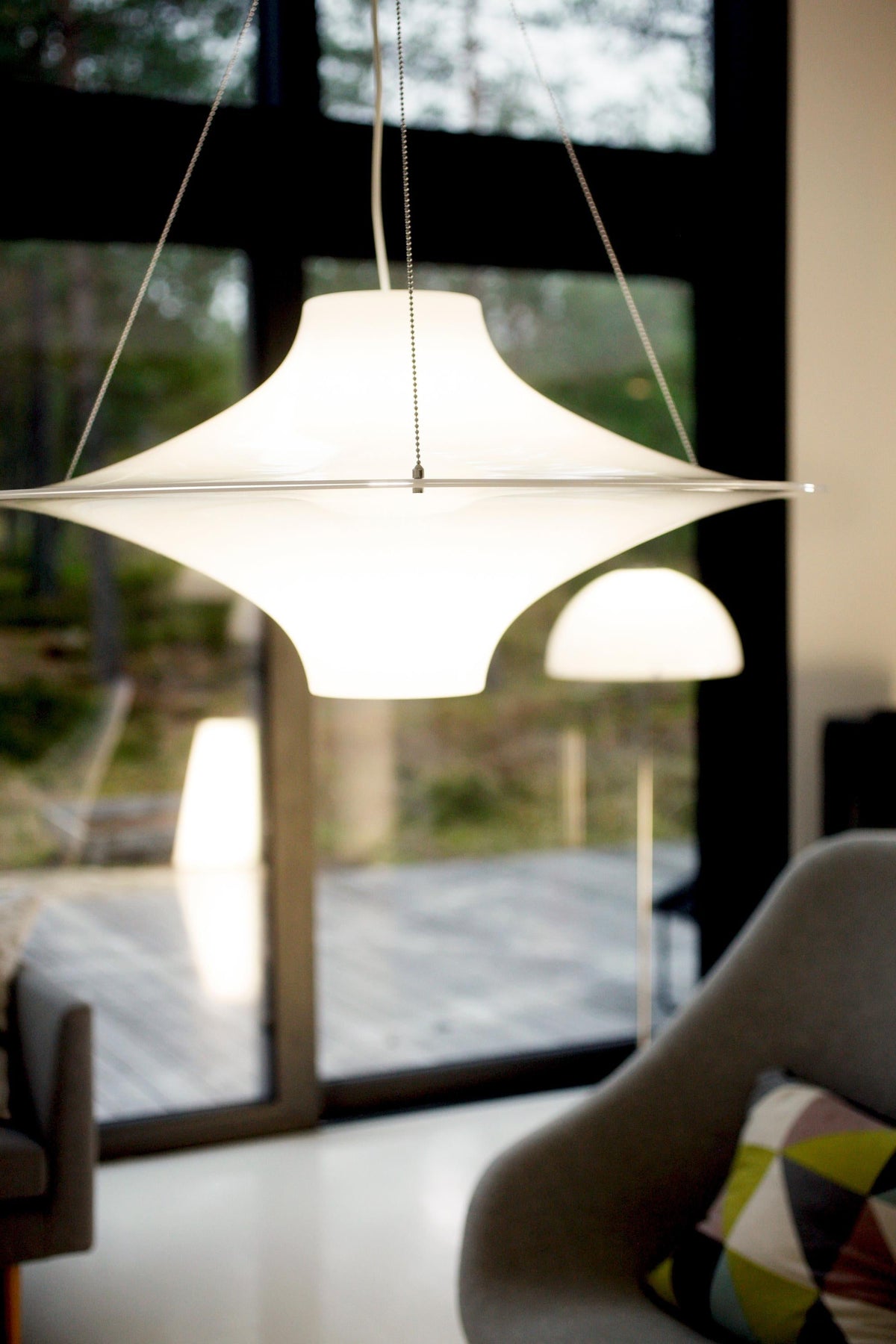 Lokki Pendant Lamp - Iconic Nordic Acrylic Wavy Seagull Pendant Light