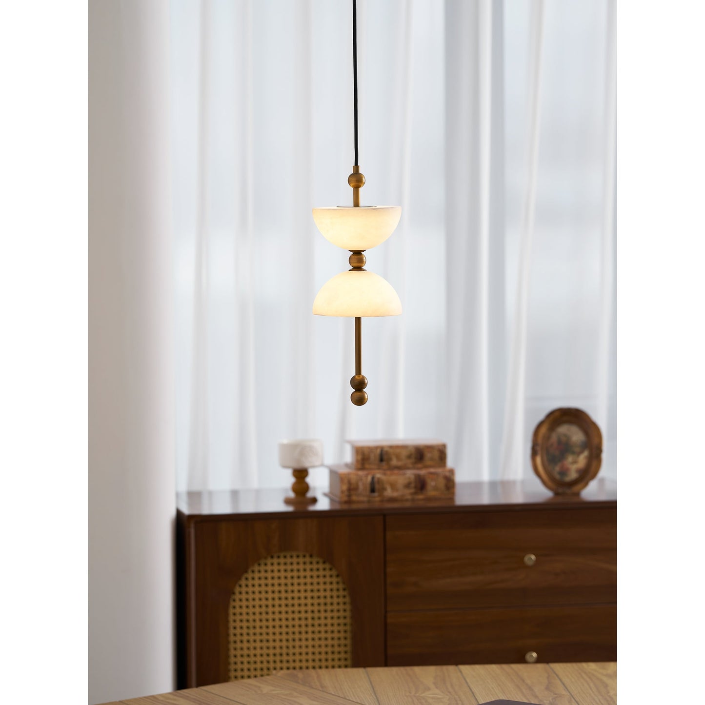 Lyra Alabaster Pendant Lamp - Natural Spanish Alabaster & Solid Brass LED Pendant