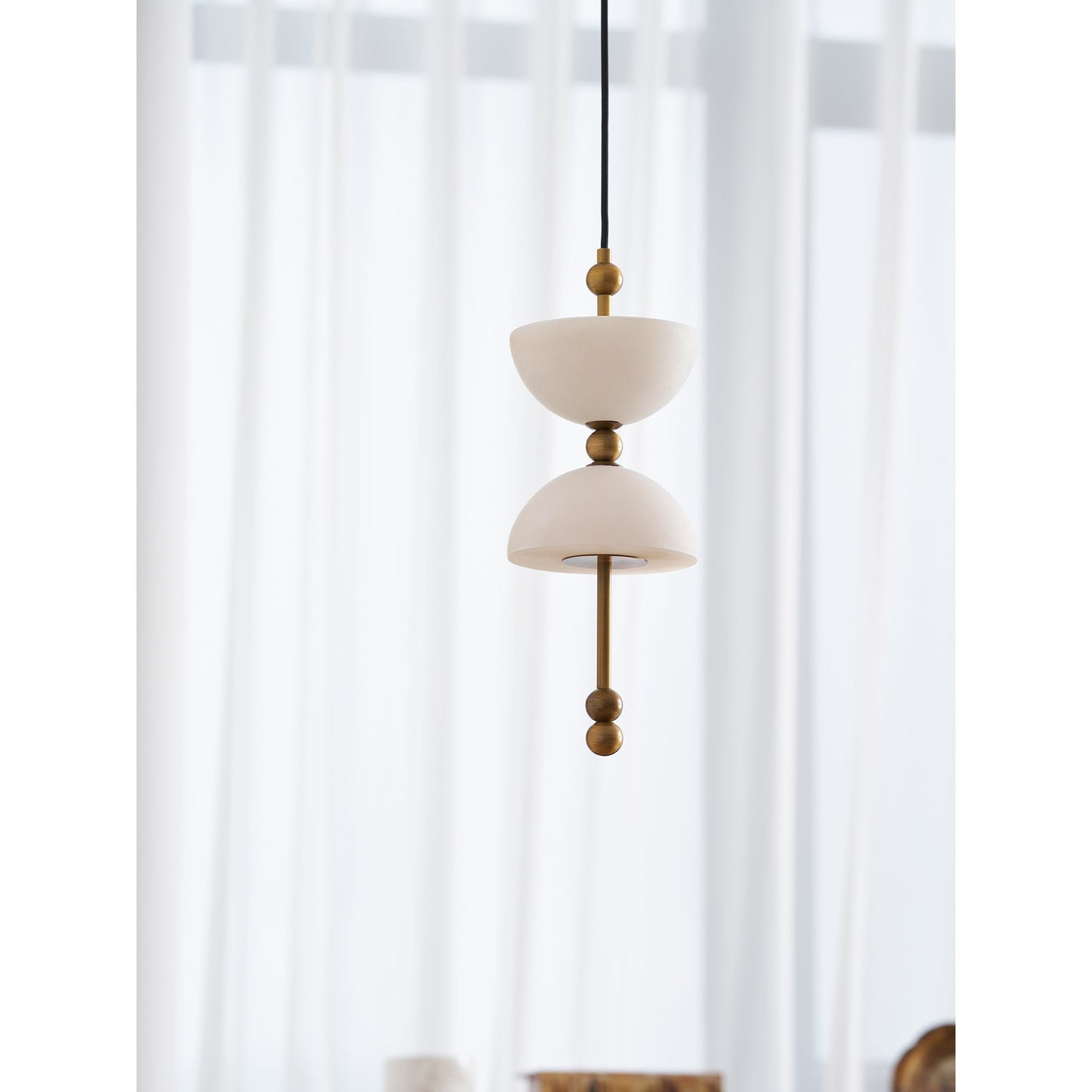 Lyra Alabaster Pendant Lamp - Natural Spanish Alabaster & Solid Brass LED Pendant