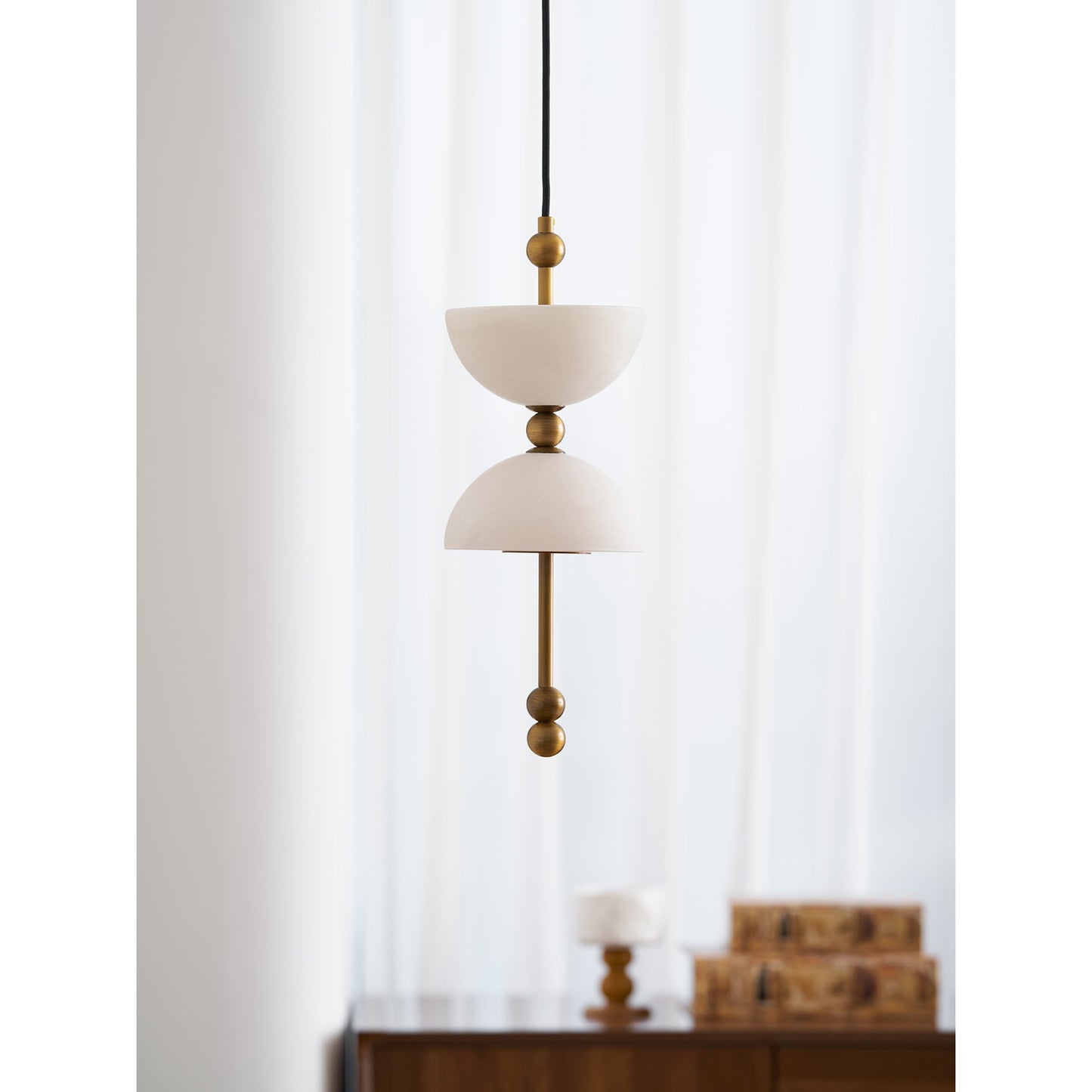 Lyra Alabaster Pendant Lamp - Natural Spanish Alabaster & Solid Brass LED Pendant