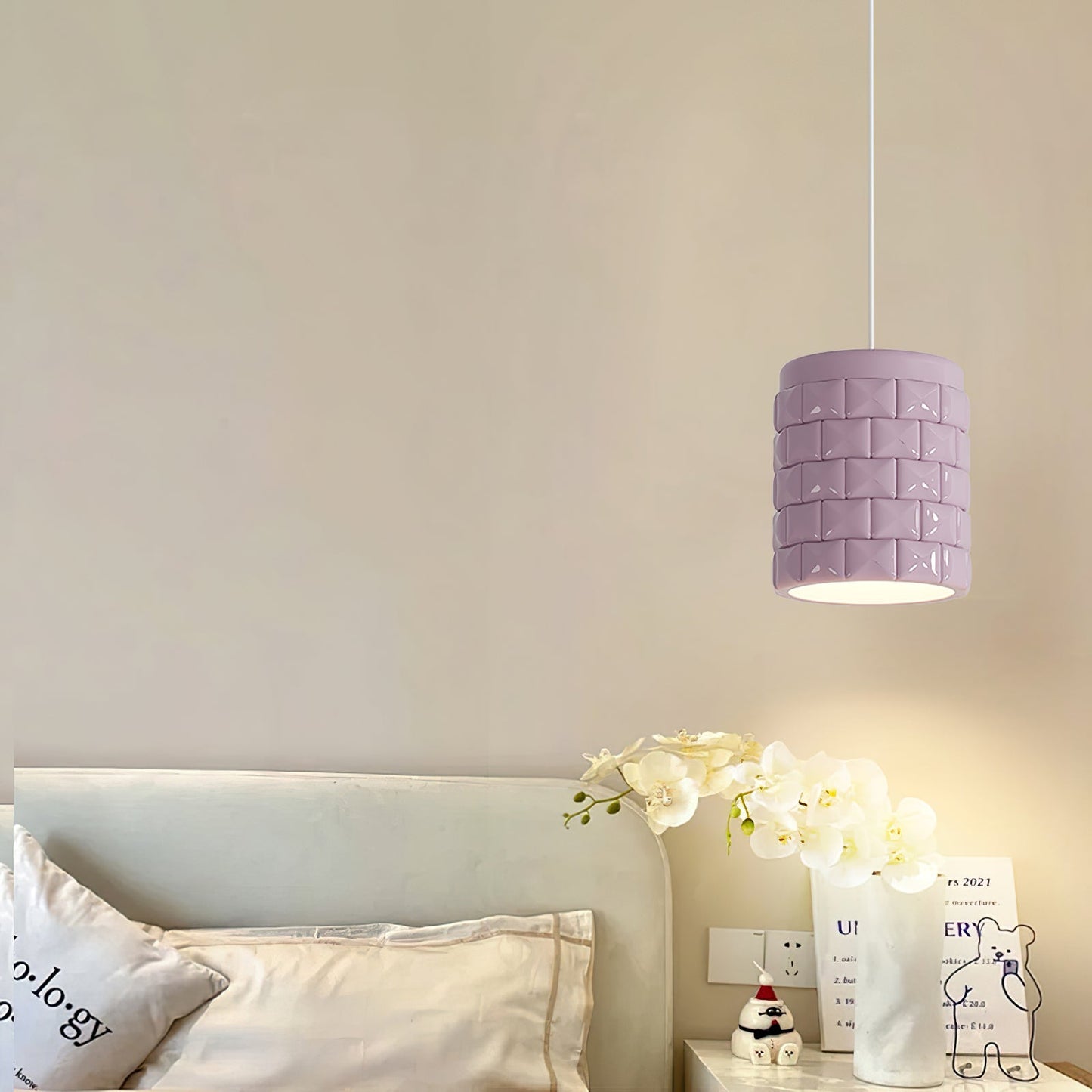 Lysne Girl Pendant Lamp - Modern Geometric Resin LED Pendant