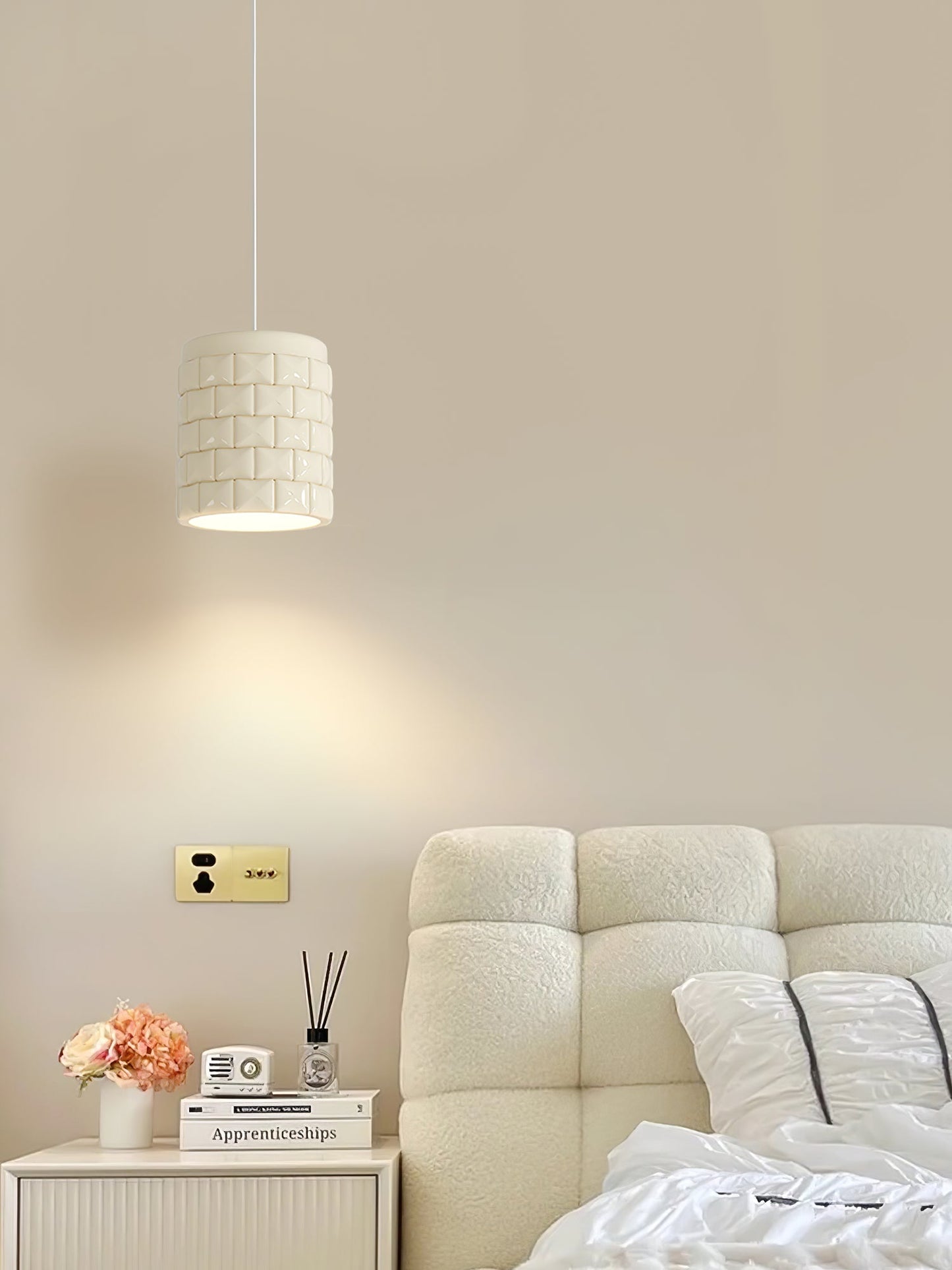 Lysne Girl Pendant Lamp - Modern Geometric Resin LED Pendant