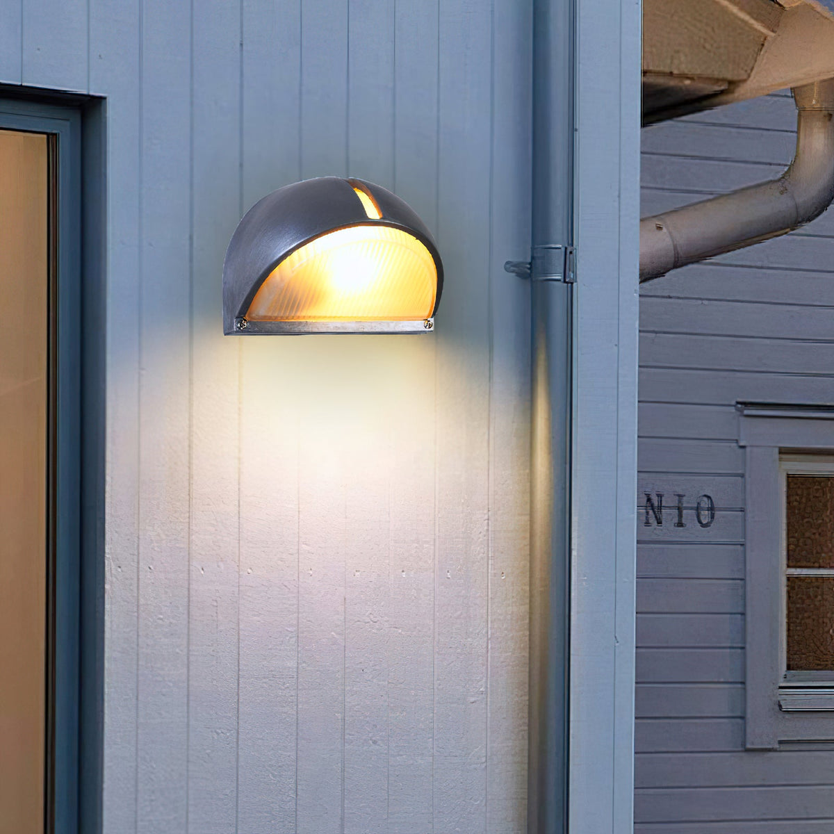 Marine Outdoor Sconce - Weatherproof Aluminum Nautical Bulkhead Light