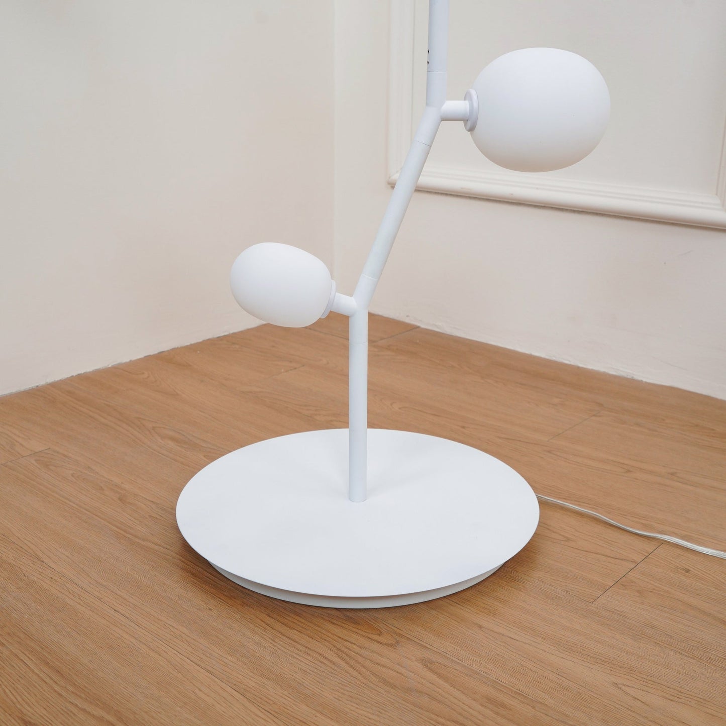 Matteo Floor Lamp - Nature-Inspired Modular Glass Globe Floor Sconce