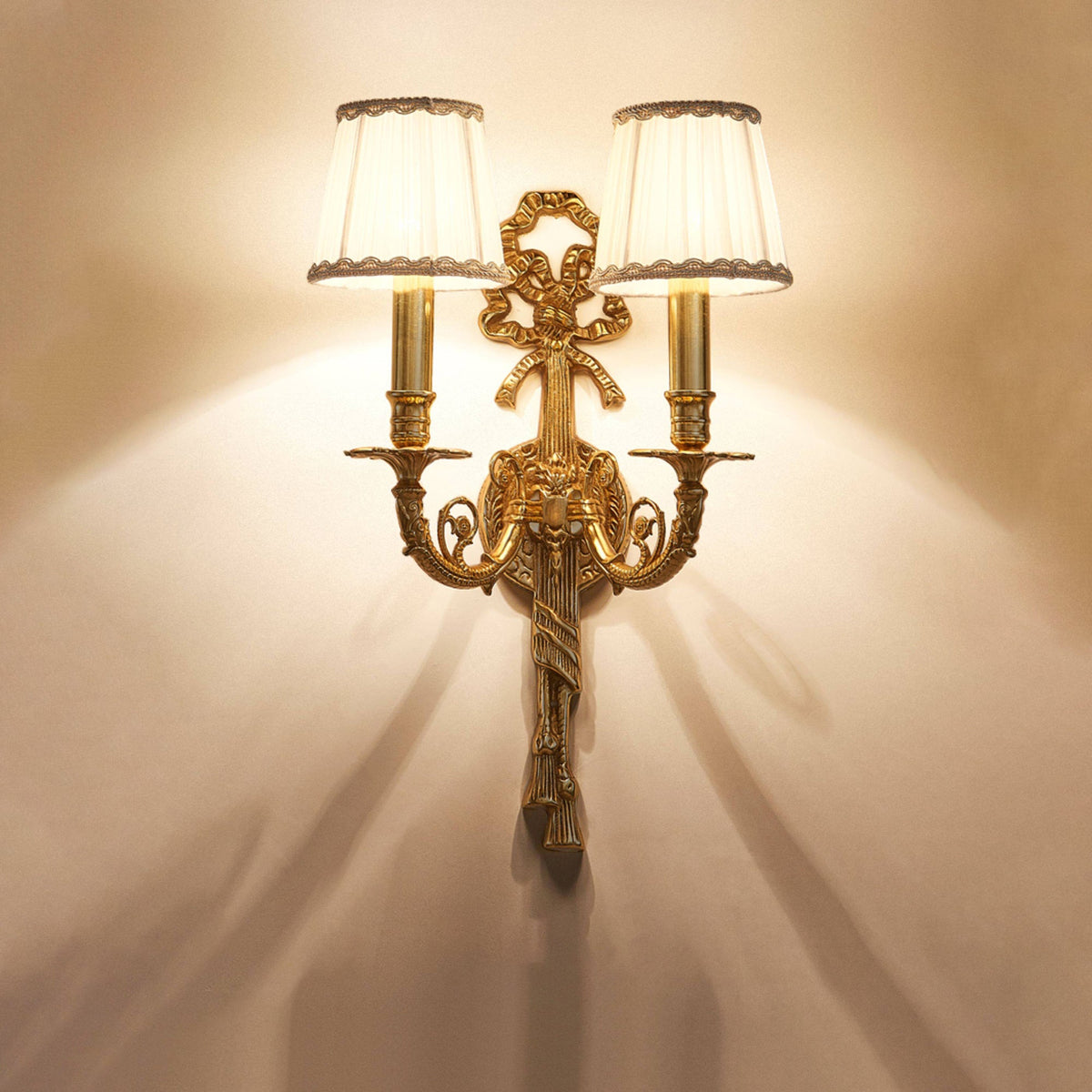 Medazio Wall Lamp - Neoclassical Solid Brass Urn & Swag Wall Sconce