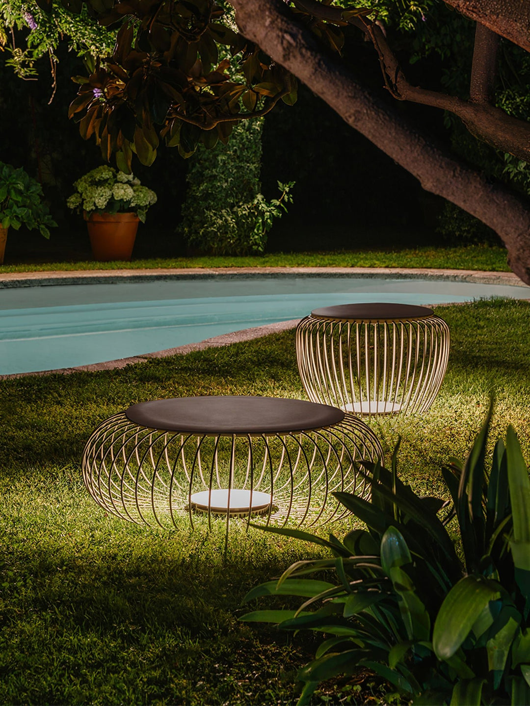Meridiano Garden Outdoor Light - IP65 Waterproof LED Circular Accent