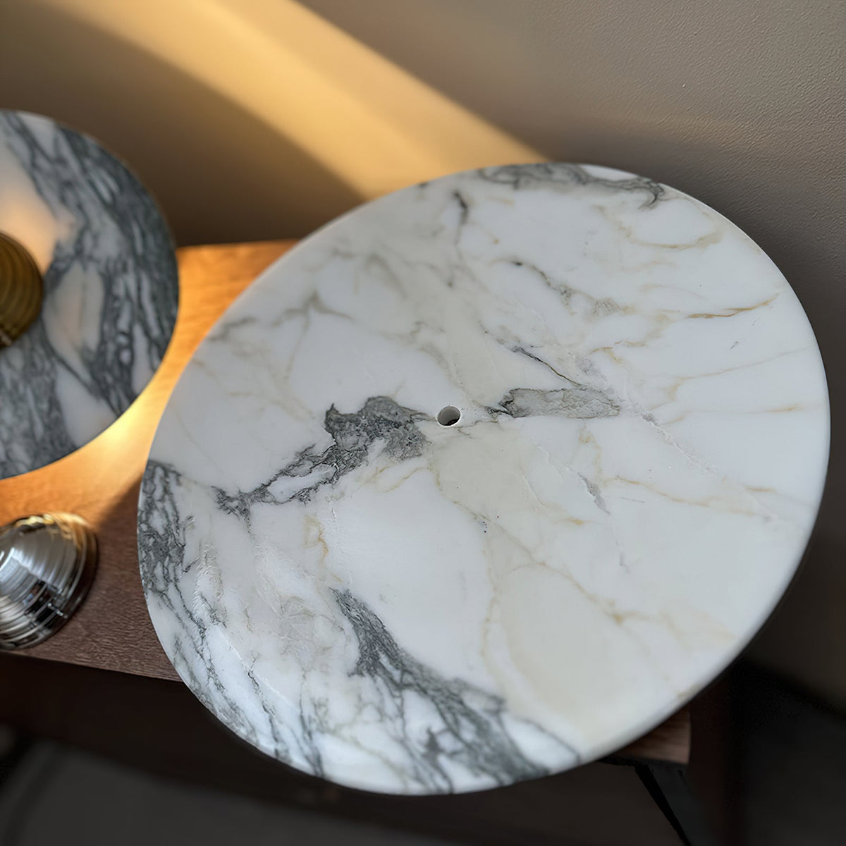 Calacatta Marble Wall Lamp – Minimalist Circular White Marble & Chrome LED Sconce
