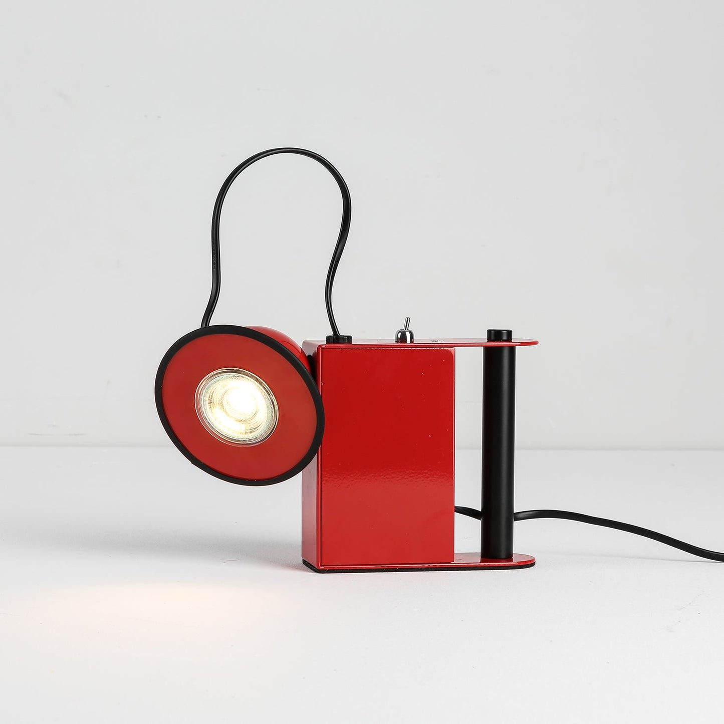 Minibox Table Lamp - Playful Metallic Task Light with Magnetic Head