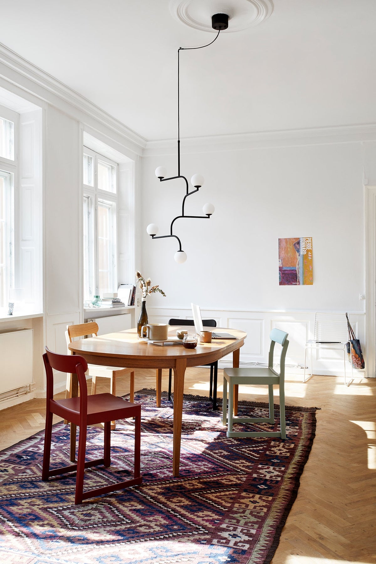 Mobil Chandelier - New York Inspired Rotating Mobile & Opal Glass Pendant
