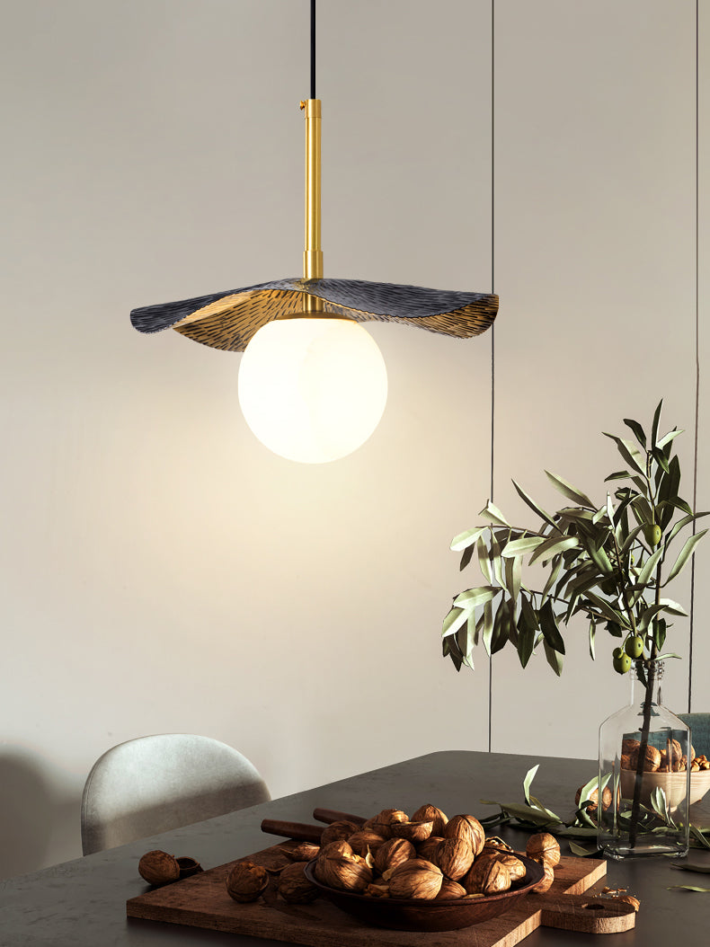 Montera Alabaster Pendant Light - Biomorphic Curved Stone & Brass Light