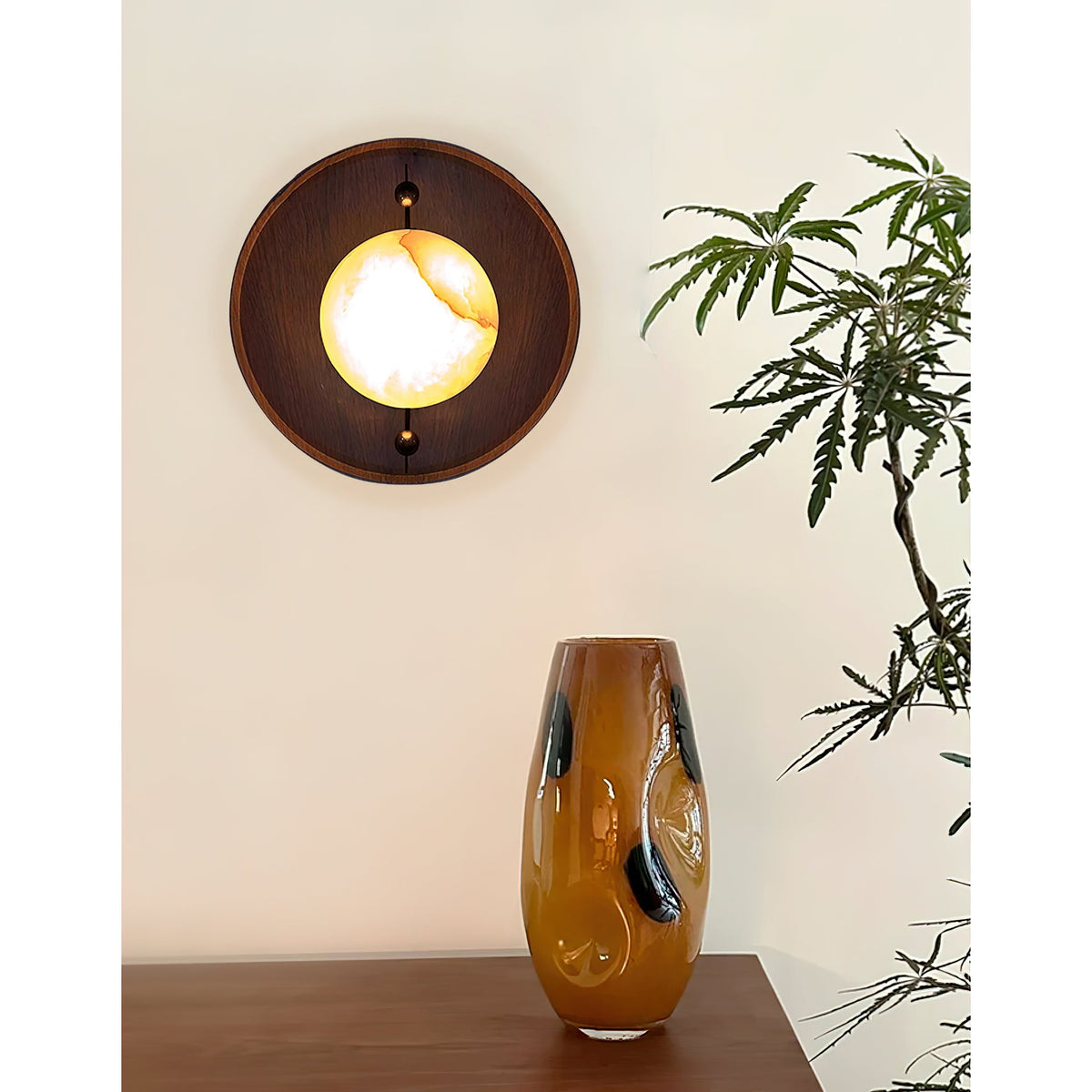 Odis Alabaster Wall Lamp - Minimalist Rolled-Edge Frame & Natural Stone Sconce