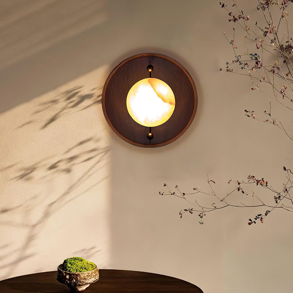 Odis Alabaster Wall Lamp - Minimalist Rolled-Edge Frame & Natural Stone Sconce