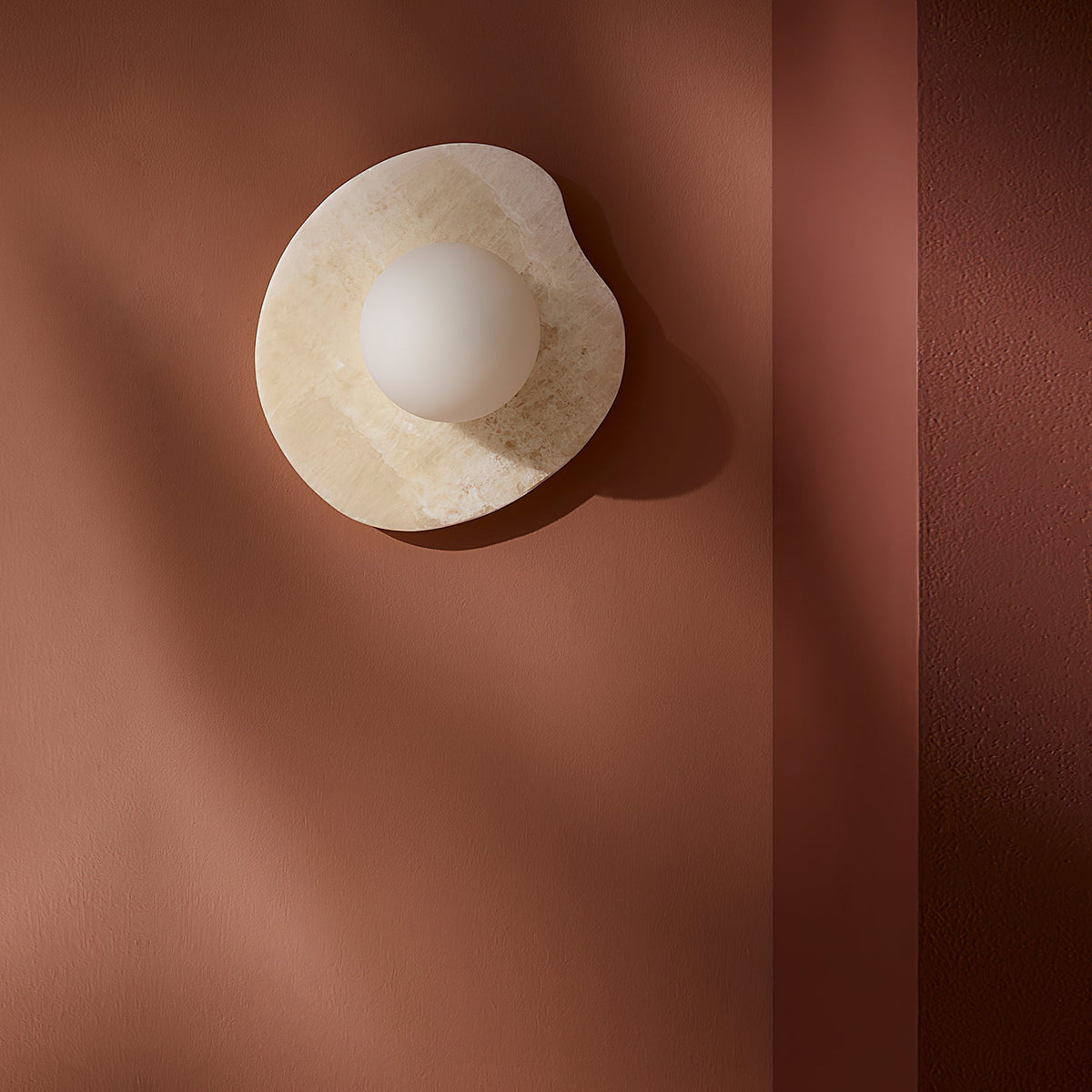 Onyx Nopal Wall Lamp - Translucent Natural Onyx & Opaline Glass Light