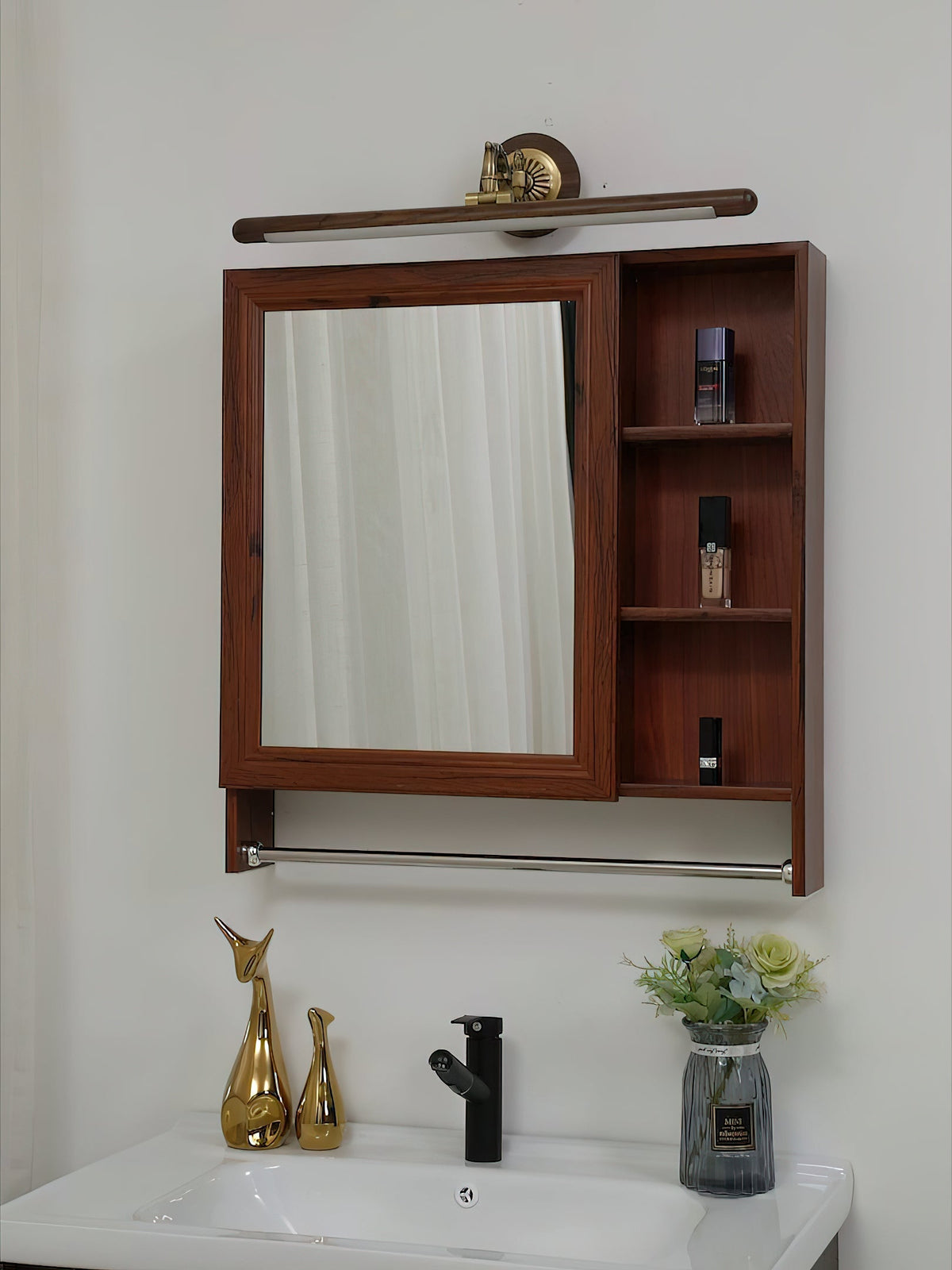 Adjustable Picture Wall Lamp – Walnut Wood & Brass Art Display & Work Light