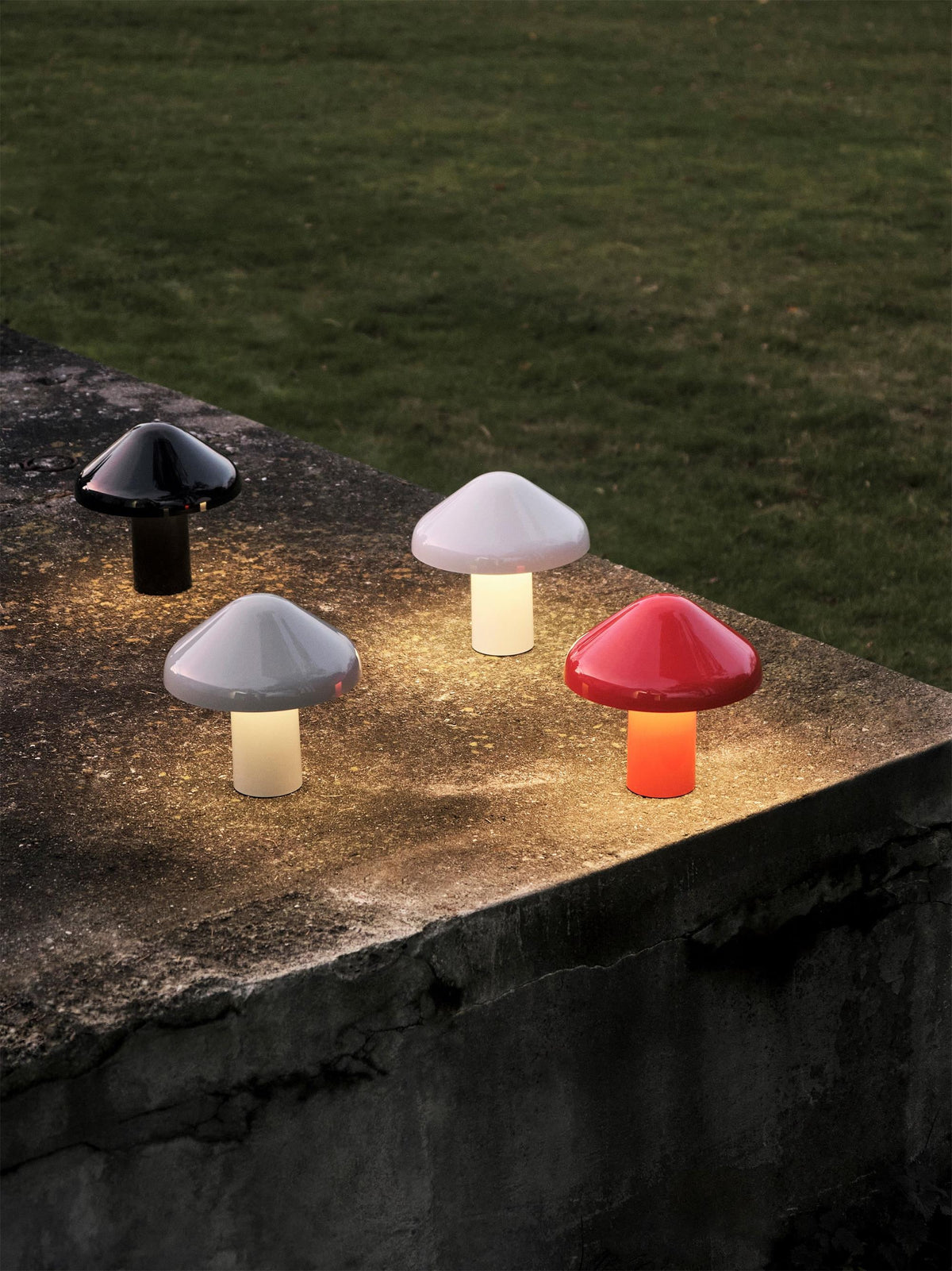 Pao Portable Table Lamp - Wireless Rechargeable Mushroom Light