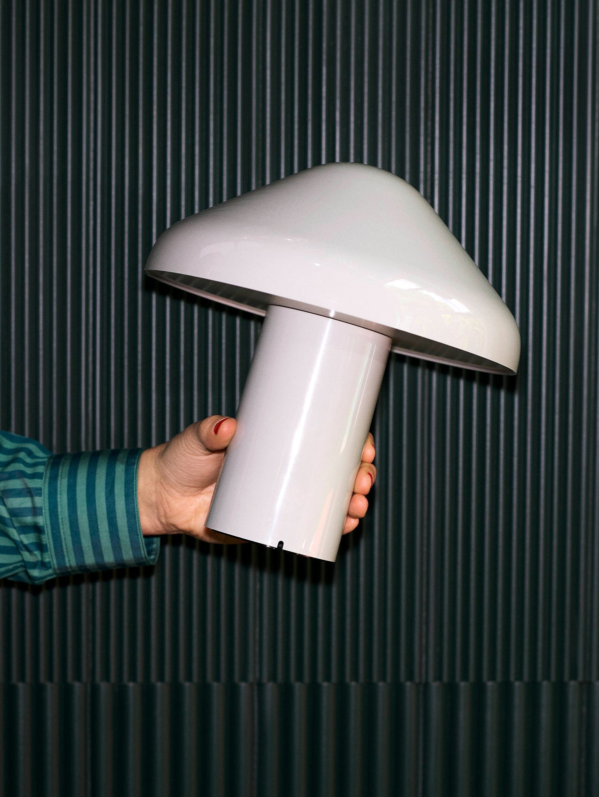 Pao Portable Table Lamp - Wireless Rechargeable Mushroom Light