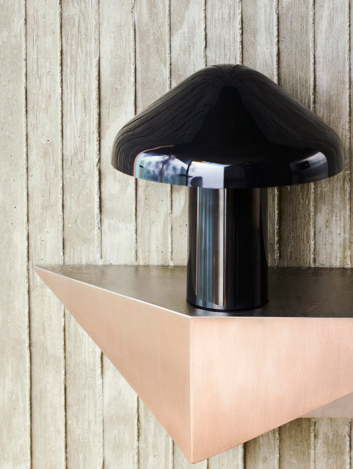 Pao Portable Table Lamp - Wireless Rechargeable Mushroom Light
