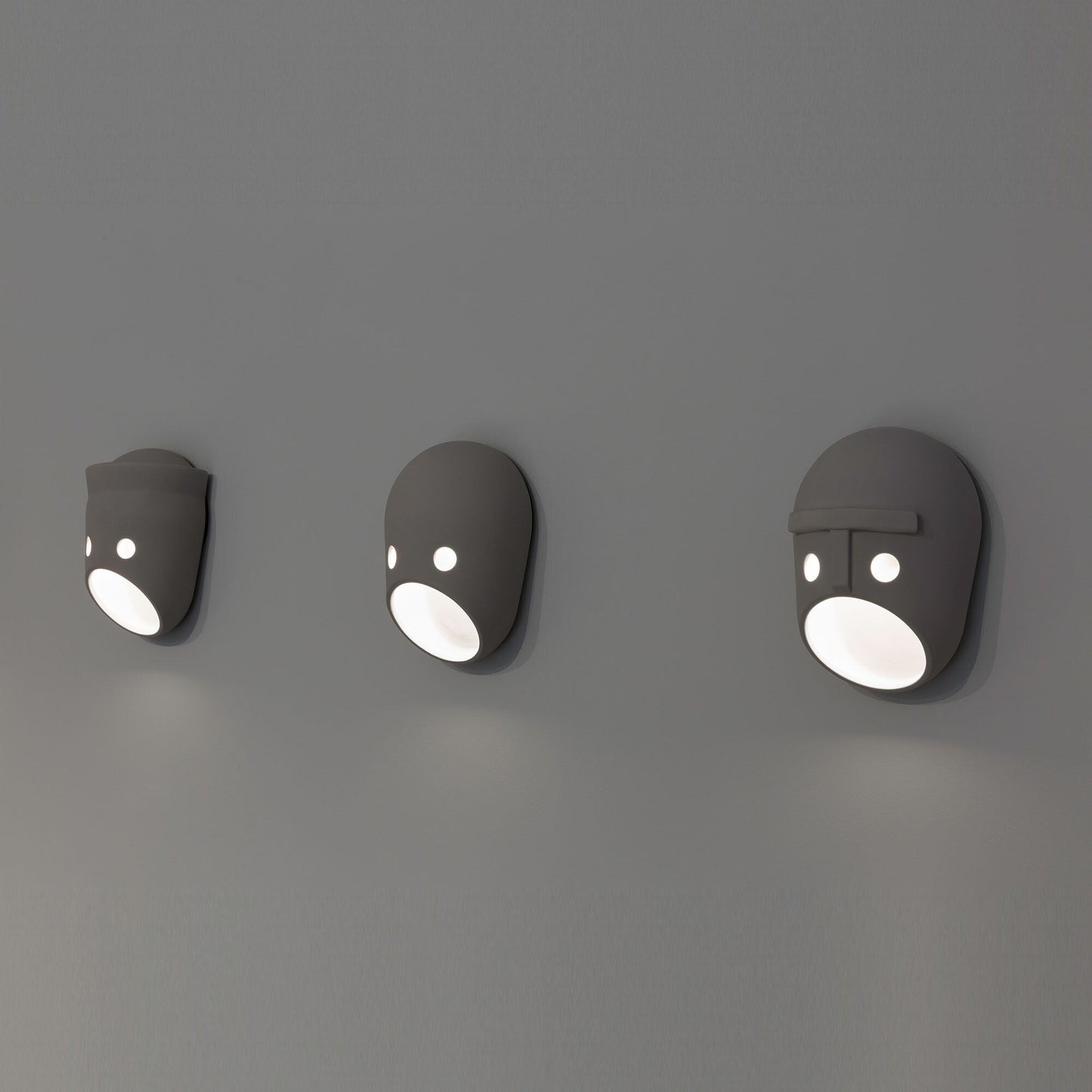 Party Wall Lamp - Surrealist Resin Face Sconce | Character Portrait Wall Light