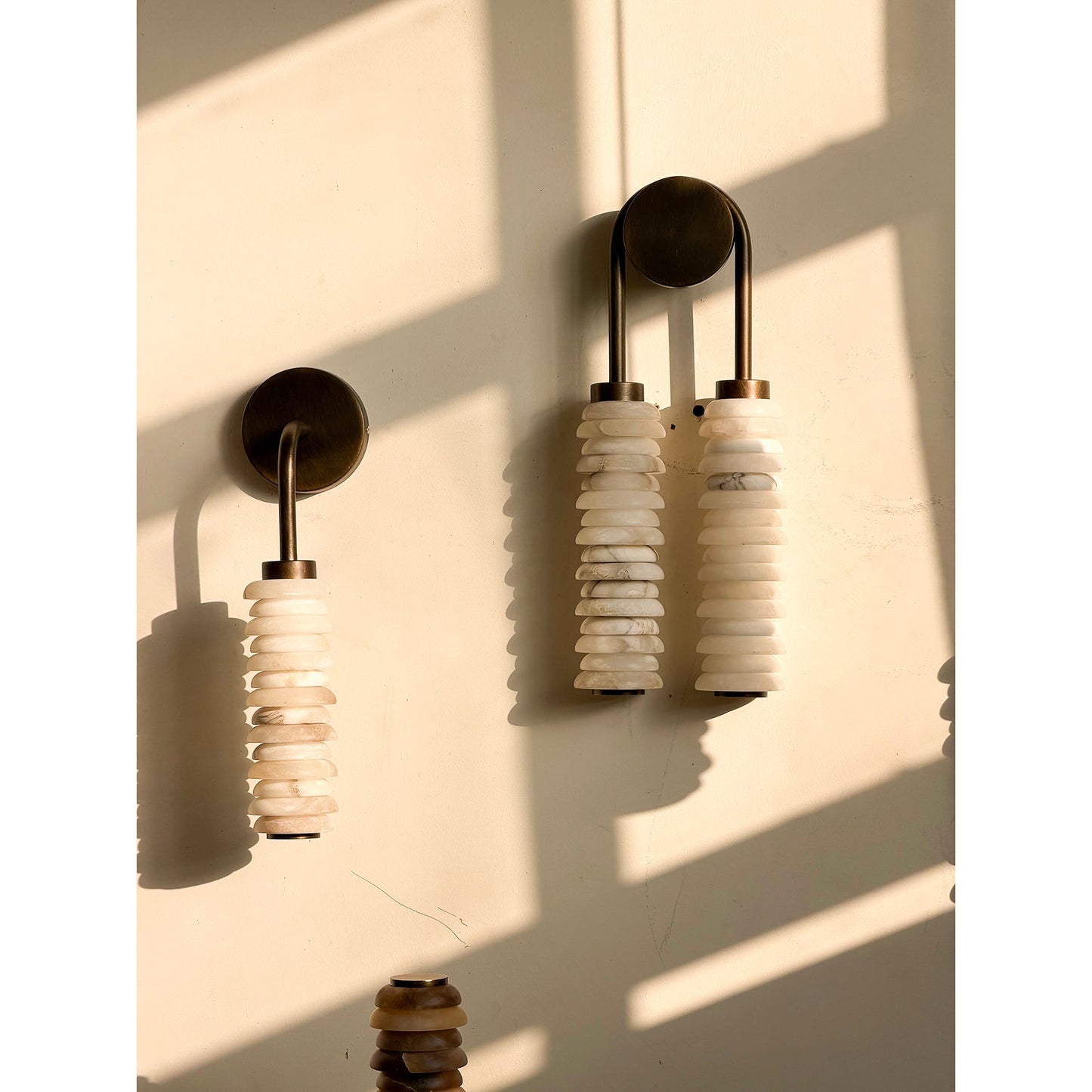Payson Alabaster Wall Lamp - Natural Spanish Stone & Solid Brass LED Sconce | Modern Organic Luxury