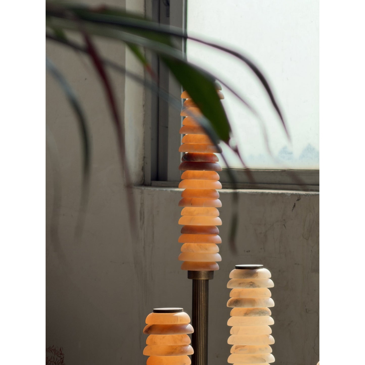 Payson Alabaster Floor Lamp - Natural Stone & Solid Brass LED Column | Luxury Minimalist Standing Light