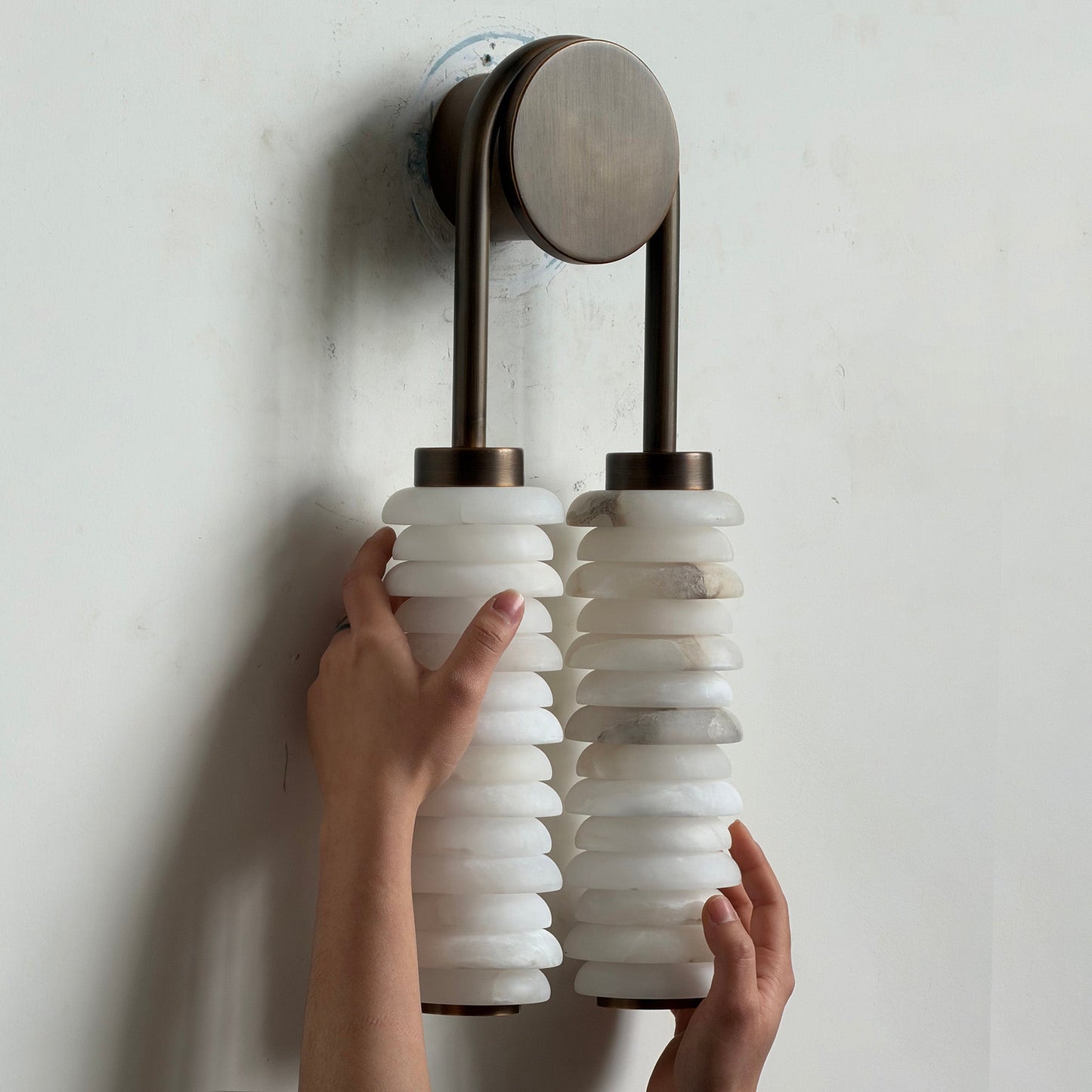 Payson Alabaster Wall Lamp - Natural Spanish Stone & Solid Brass LED Sconce | Modern Organic Luxury