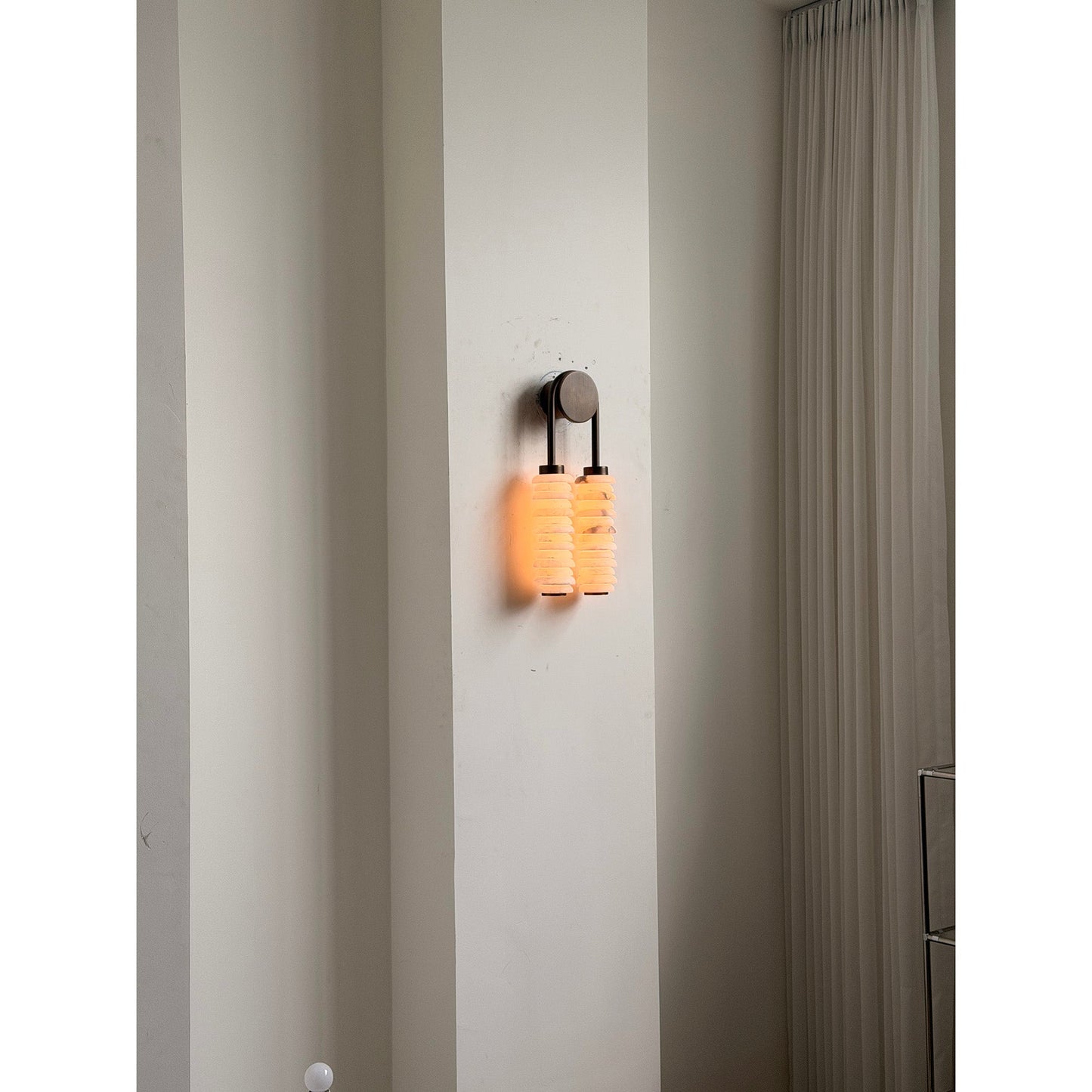 Payson Alabaster Wall Lamp - Natural Spanish Stone & Solid Brass LED Sconce | Modern Organic Luxury