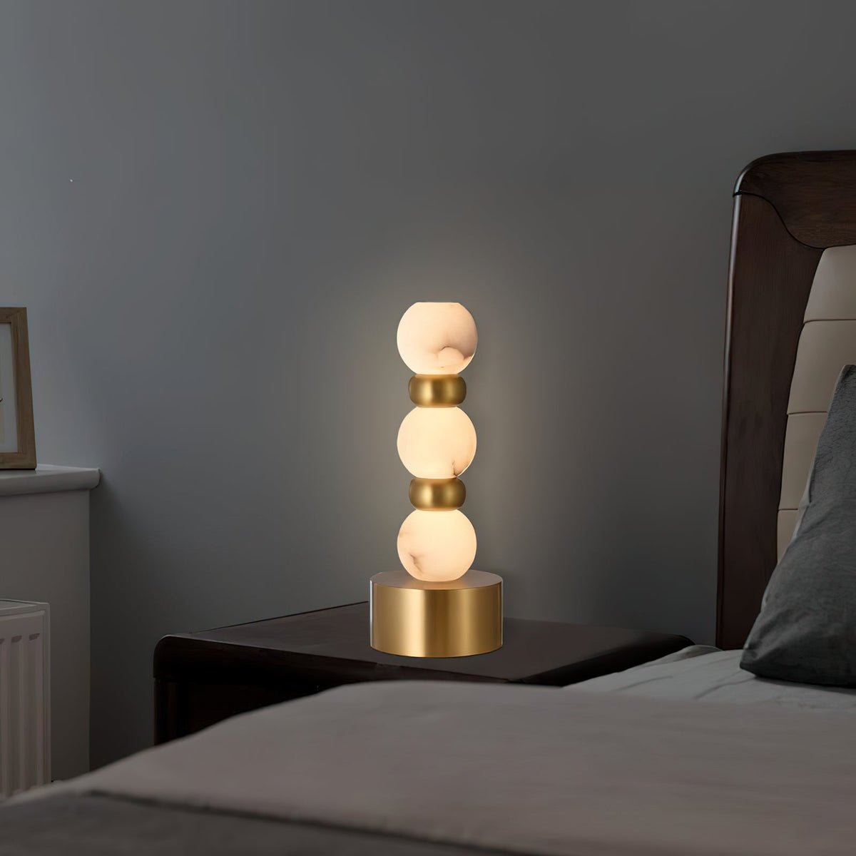Pearl Xyx Alabaster Table Lamp - Stacked Stone Spheres & Gold Base