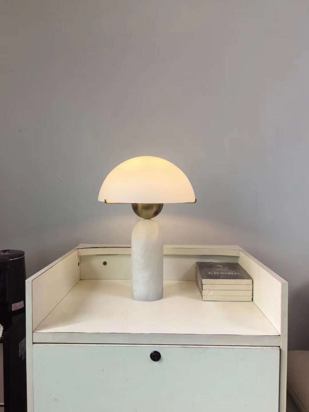 Peono Alabaster Table Lamp - Hand-Cut Natural Stone & Gold Accent Light