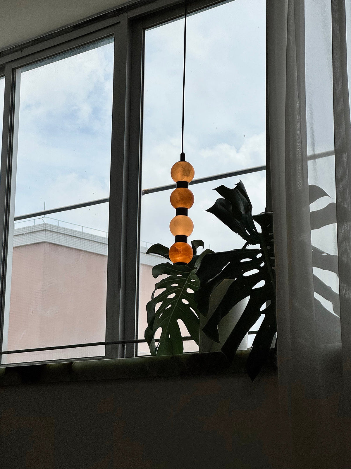 Perle Alabaster Pendant Lamp - Natural Stone Column & Stainless Steel Light