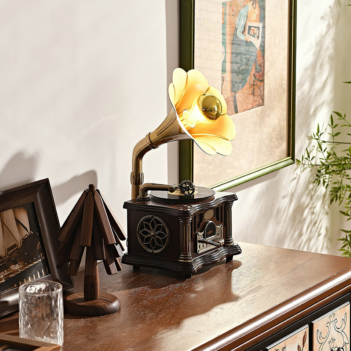 Phonograph Table Lamp - Vintage Gramophone Light & Bluetooth Speaker