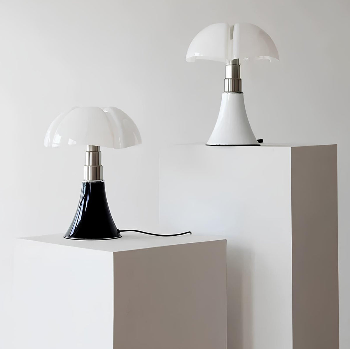 Pipistrello Table Lamp - Telescopic Modern LED Accent Light