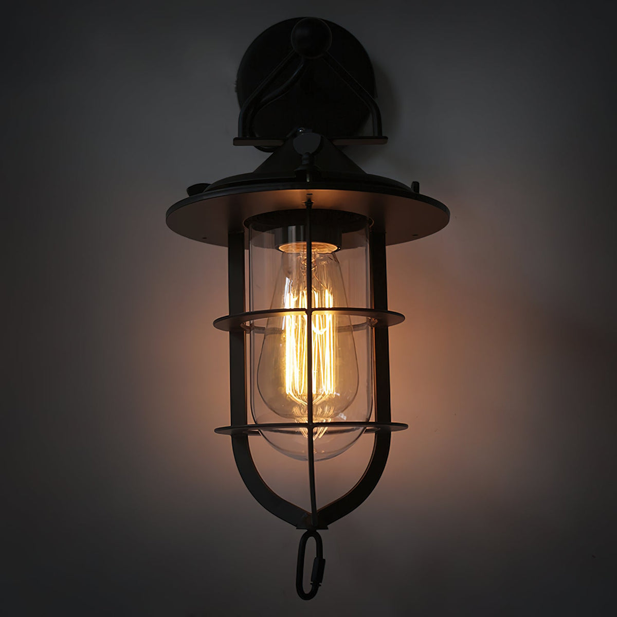 Port Classic Wall Lamp - Durable Weather-Resistant Outdoor Sconce