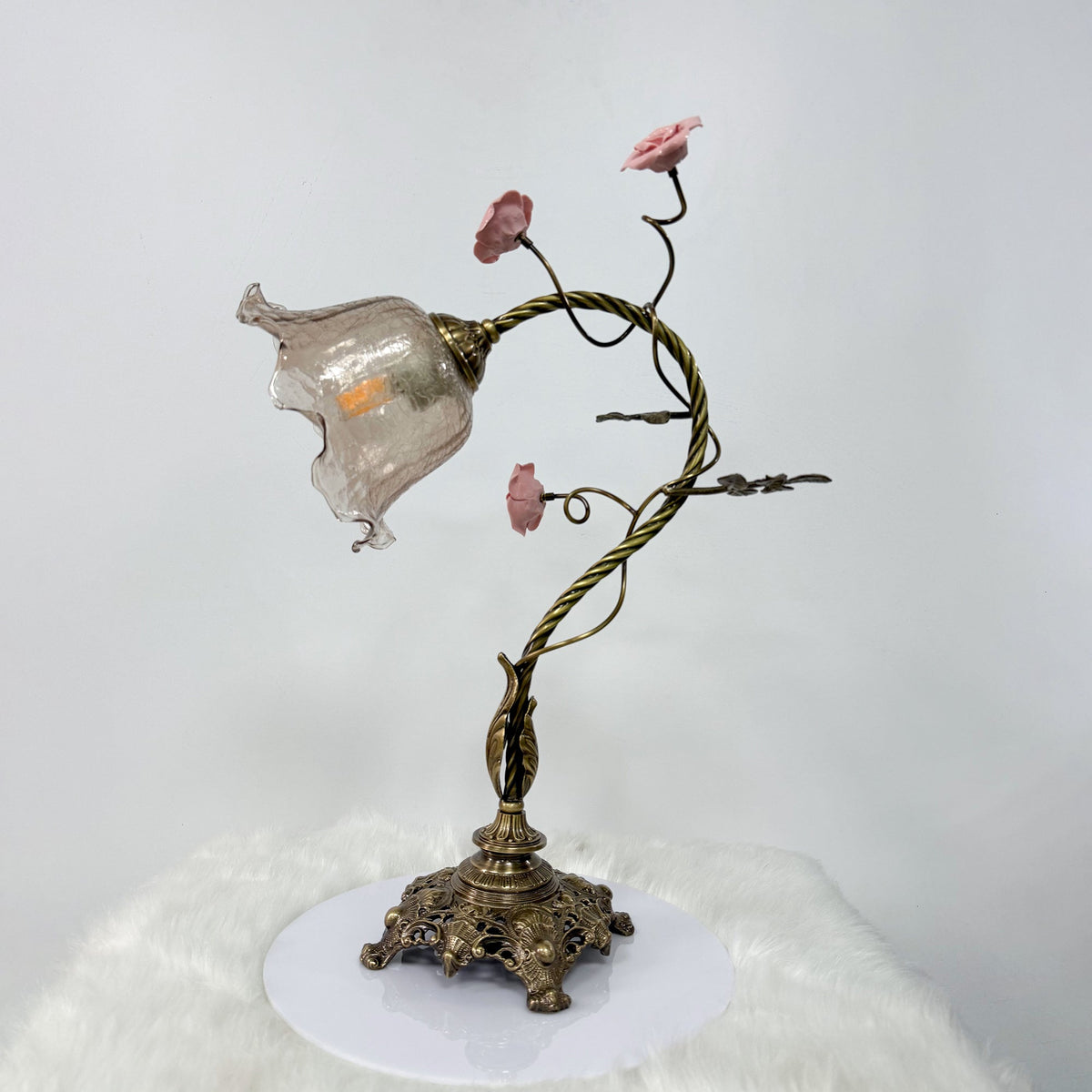 Primavera Flowers Table Lamp - Ceramic Floral Accent & Brass Light