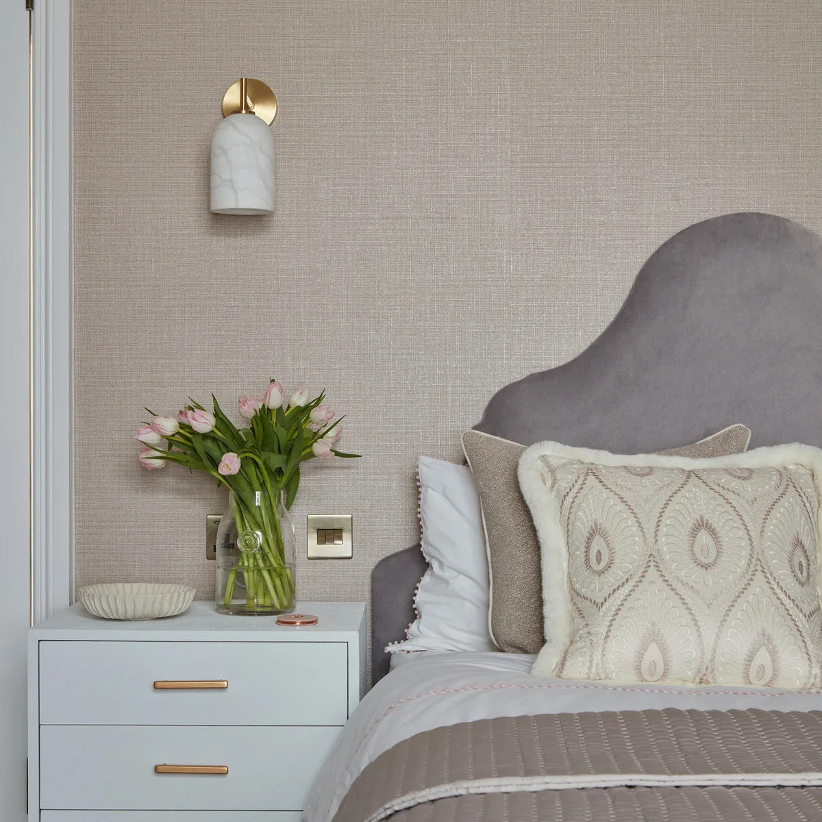 Rae Alabaster Wall Lamp - Spanish Natural Stone Wall Sconce