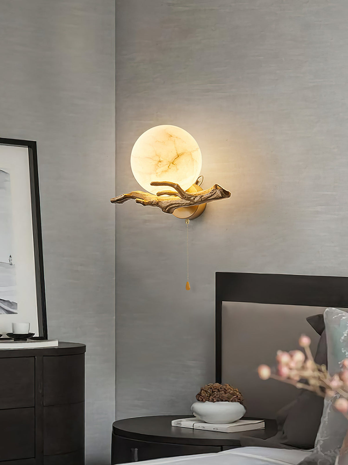 Retro Twigs Alabaster Wall Lamp - Brass Organic Branch Sconce