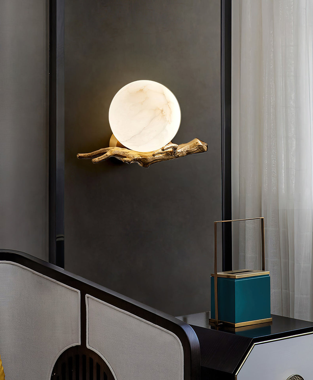 Retro Twigs Alabaster Wall Lamp - Brass Organic Branch Sconce