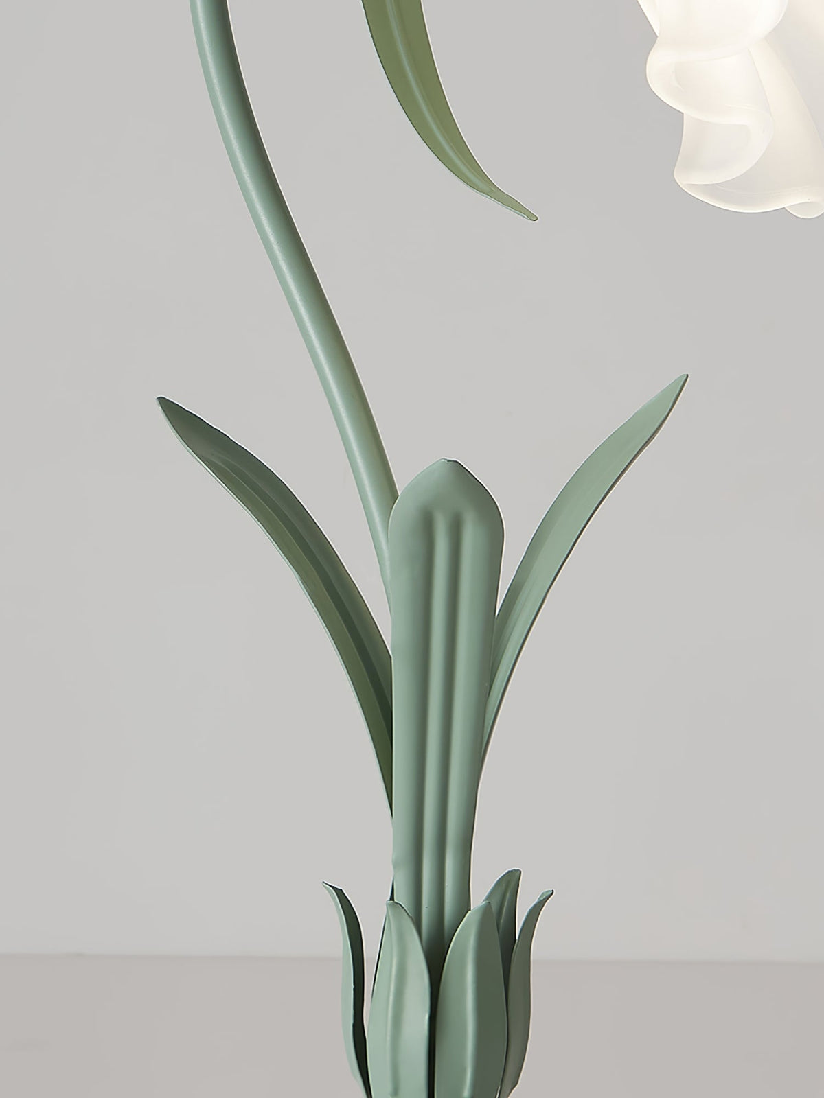Romantic Flower Table Lamp - Glass Flower Shade Nightstand Light