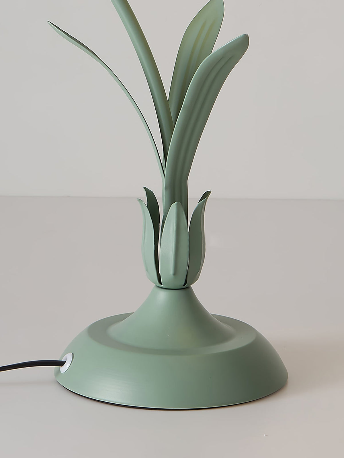 Romantic Flower Table Lamp - Glass Flower Shade Nightstand Light
