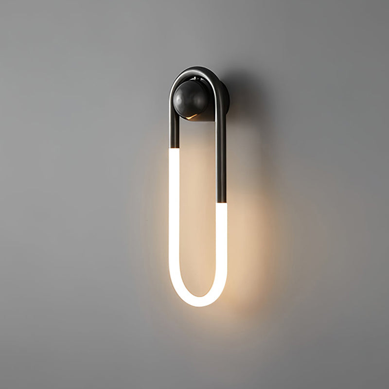 Rudi Loop Wall Lamp - Minimalist Hand-Bent Brass LED Sconce | Geometric Fluid Art Light