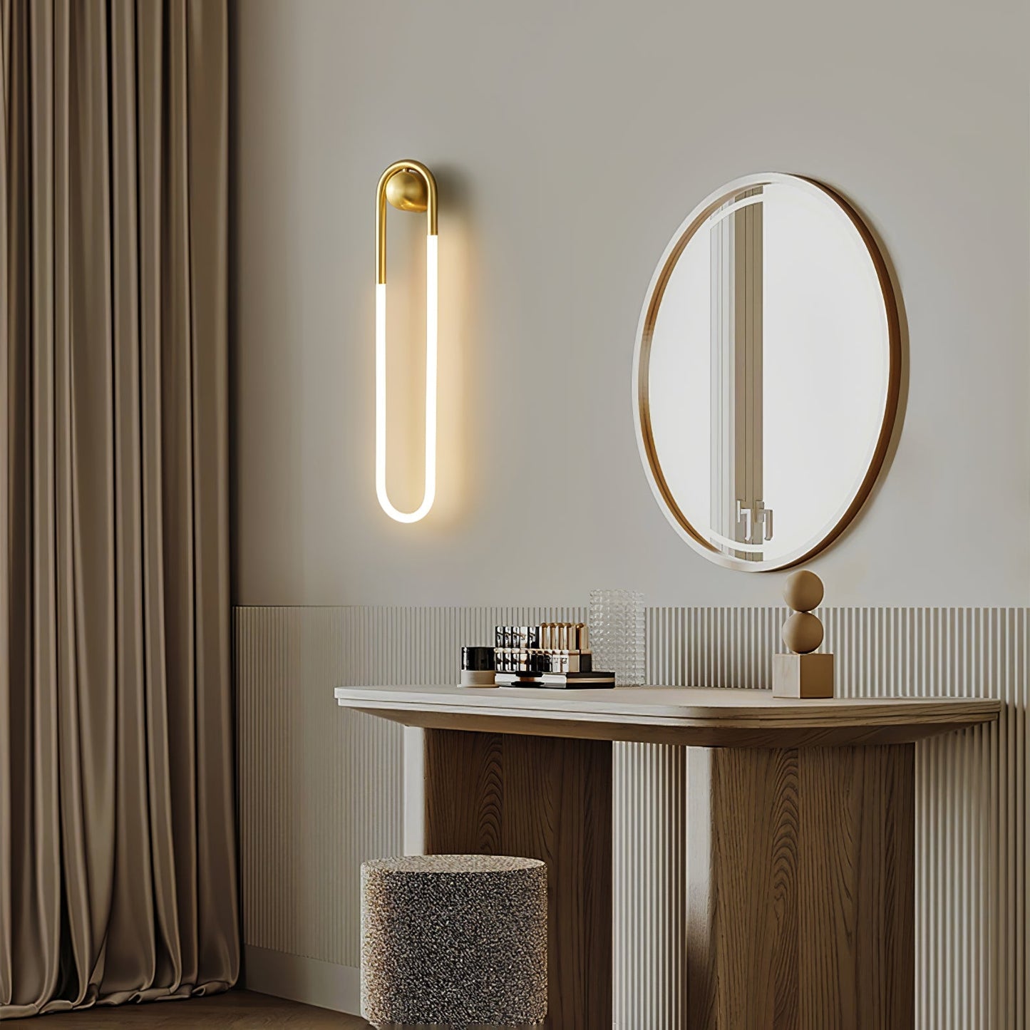 Rudi Loop Wall Lamp - Minimalist Hand-Bent Brass LED Sconce | Geometric Fluid Art Light
