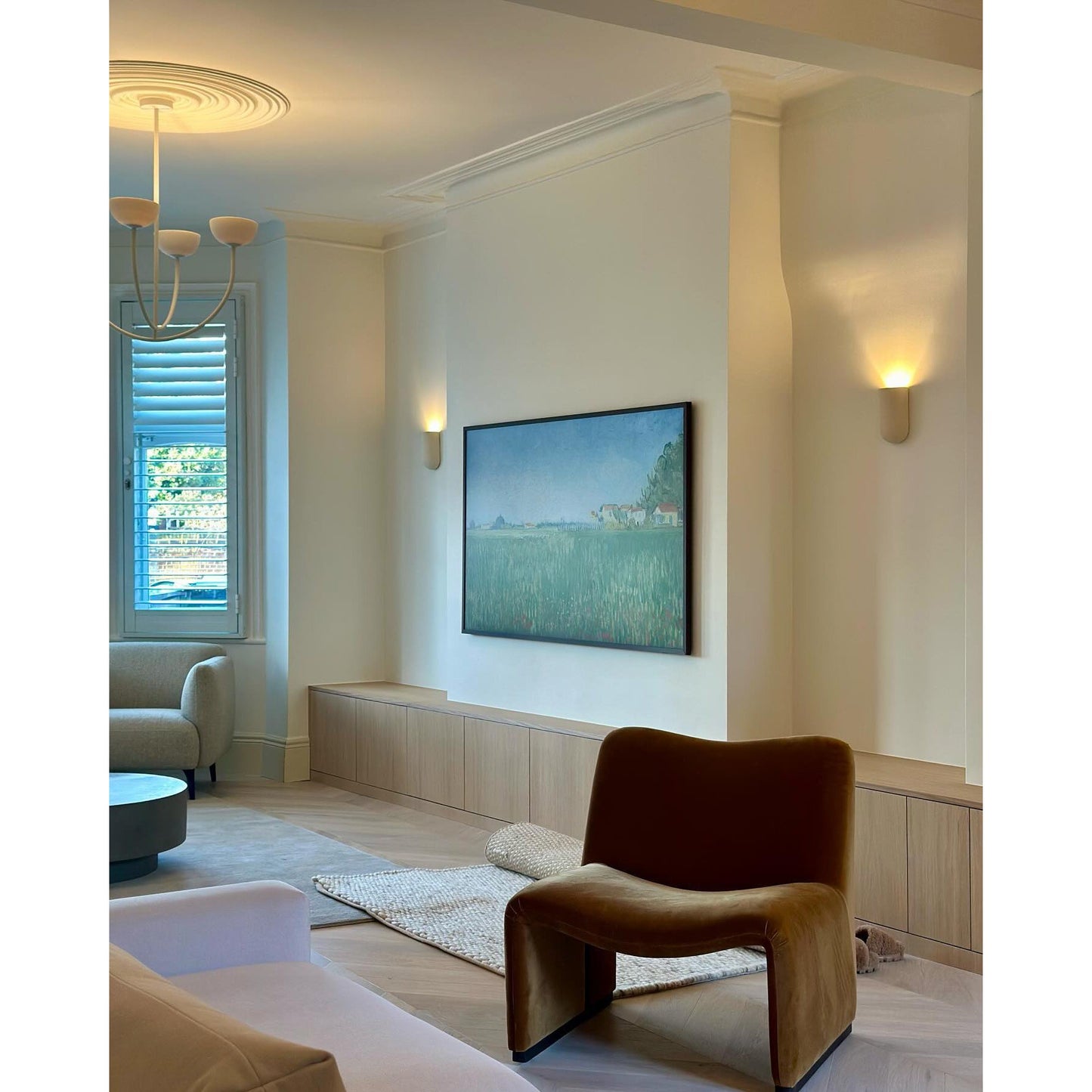 Ruzo Chandelier - Minimalist 4-Light Porcelain & Brass Pendant | Monochrome Designer Chandelier
